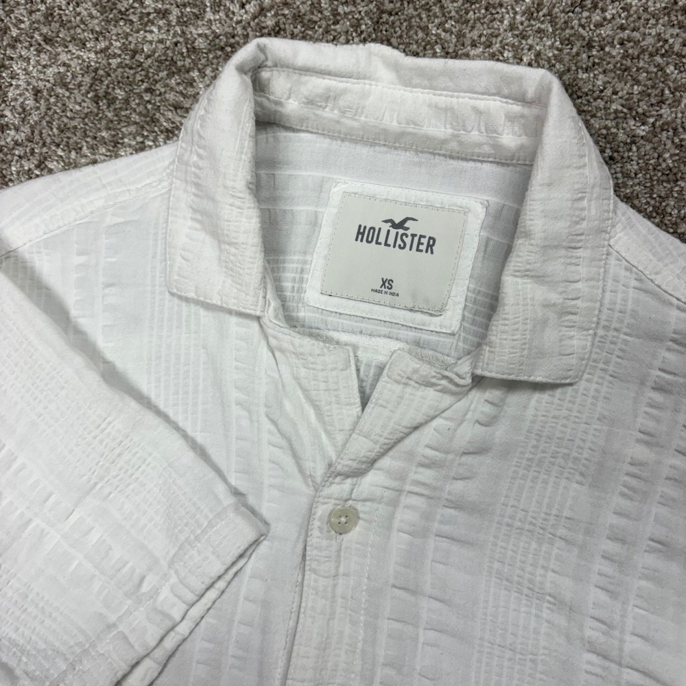 Hollister Beach Wear Men's XS Summer White Short Sleeve Textured Shirt Casual